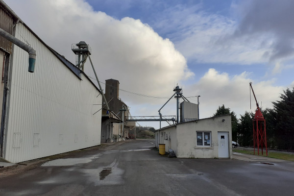 Silo_Agricole_LEPLATRE_Meung_sur_Loire_Loiret_45